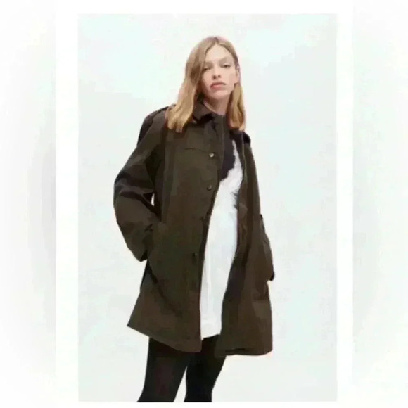 UO Urban Renewal Vintage Oversized
Overdyed Surplus Jacket One Size - Picture 7 of 8